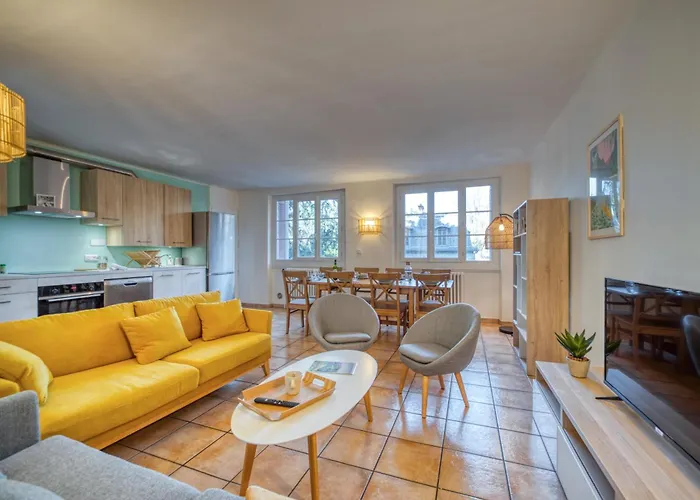 3 8 Places Et Garage *