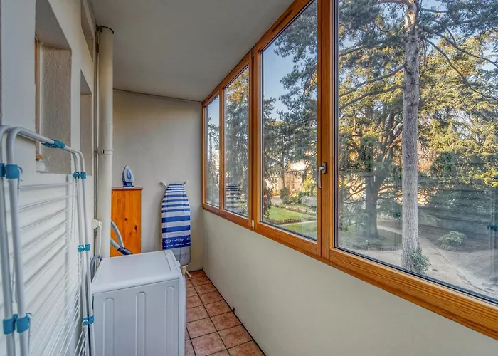 3 8 Places Et Garage Appartement *